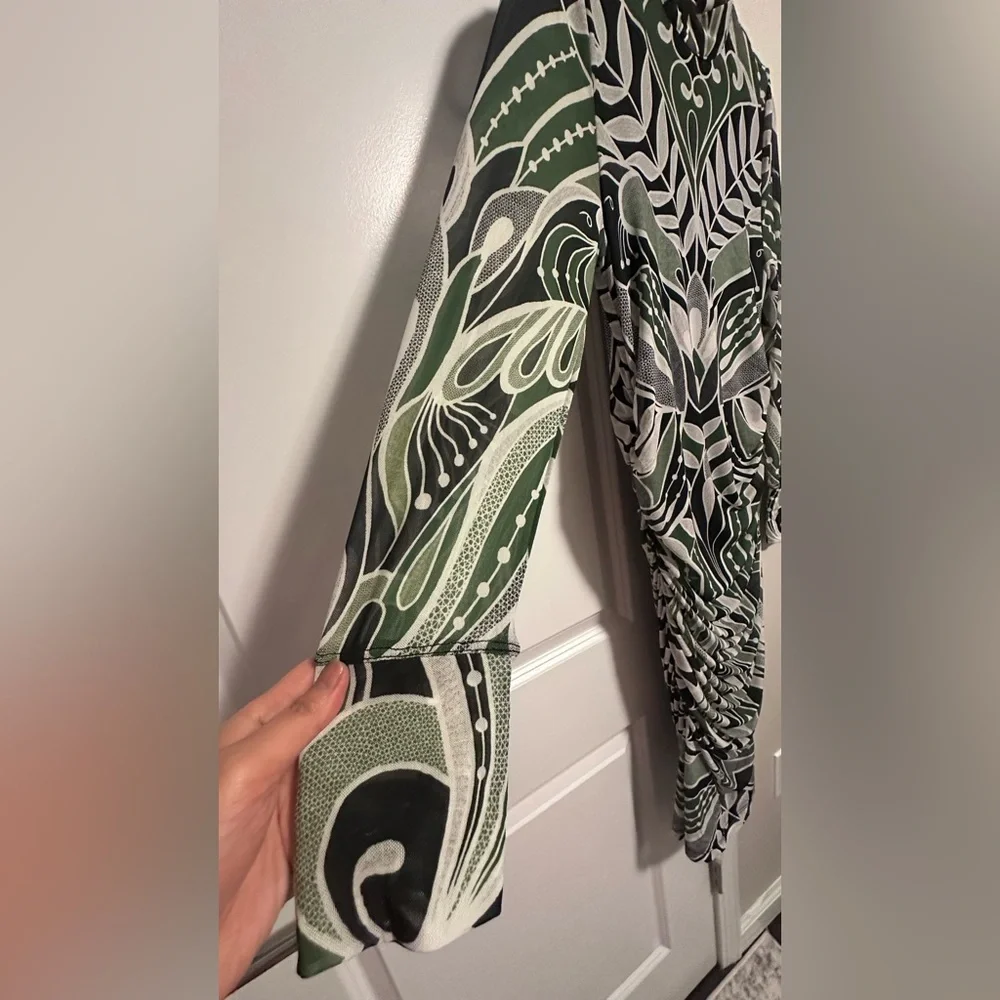 BNWT FARM Rio Green and Black Long Sleeve Dress size Large - Picture 5 of 9